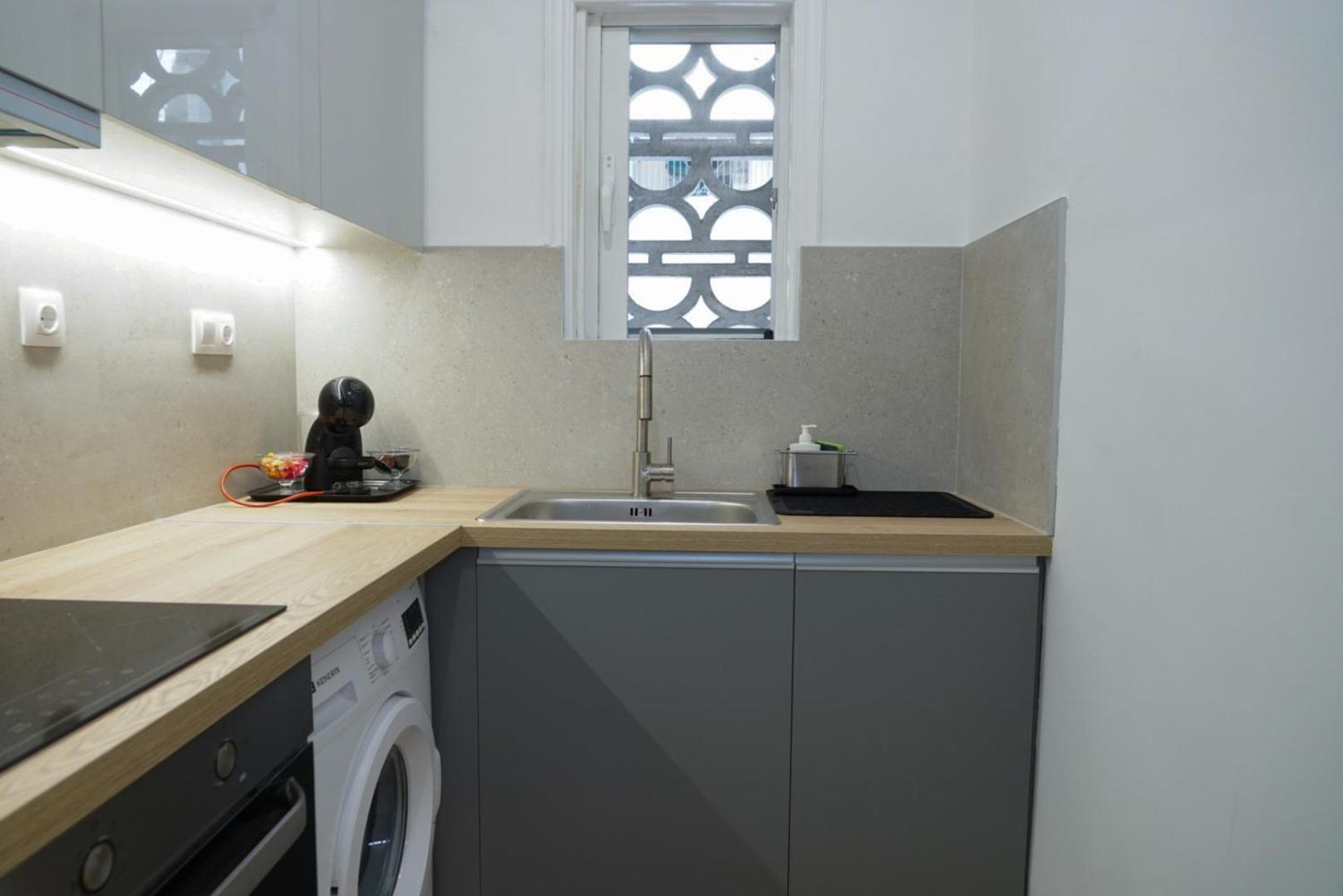 Comfy Studio Apartment Very Close To City Centre アテネ エクステリア 写真