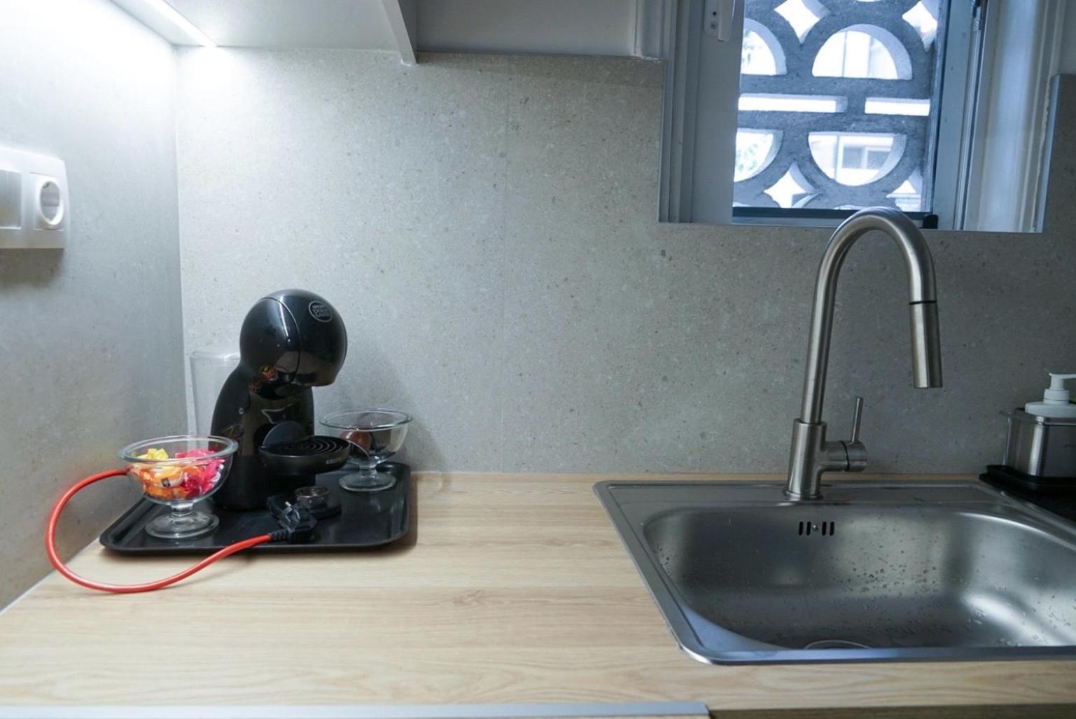 Comfy Studio Apartment Very Close To City Centre アテネ エクステリア 写真