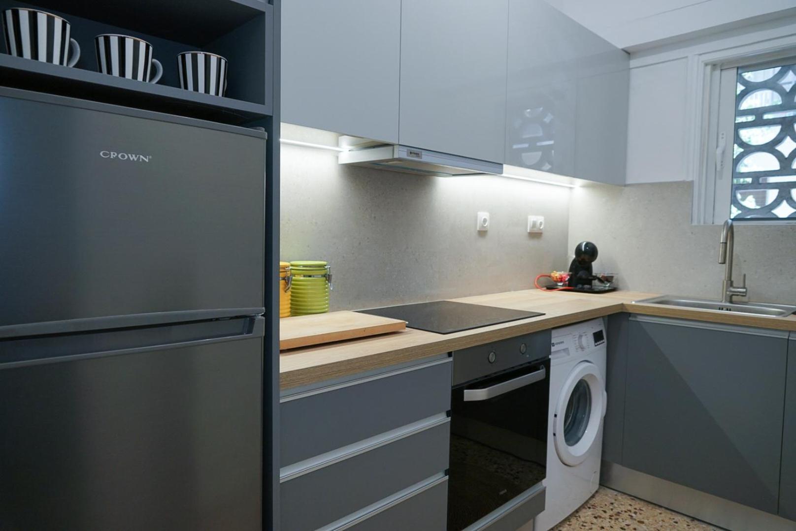Comfy Studio Apartment Very Close To City Centre アテネ エクステリア 写真