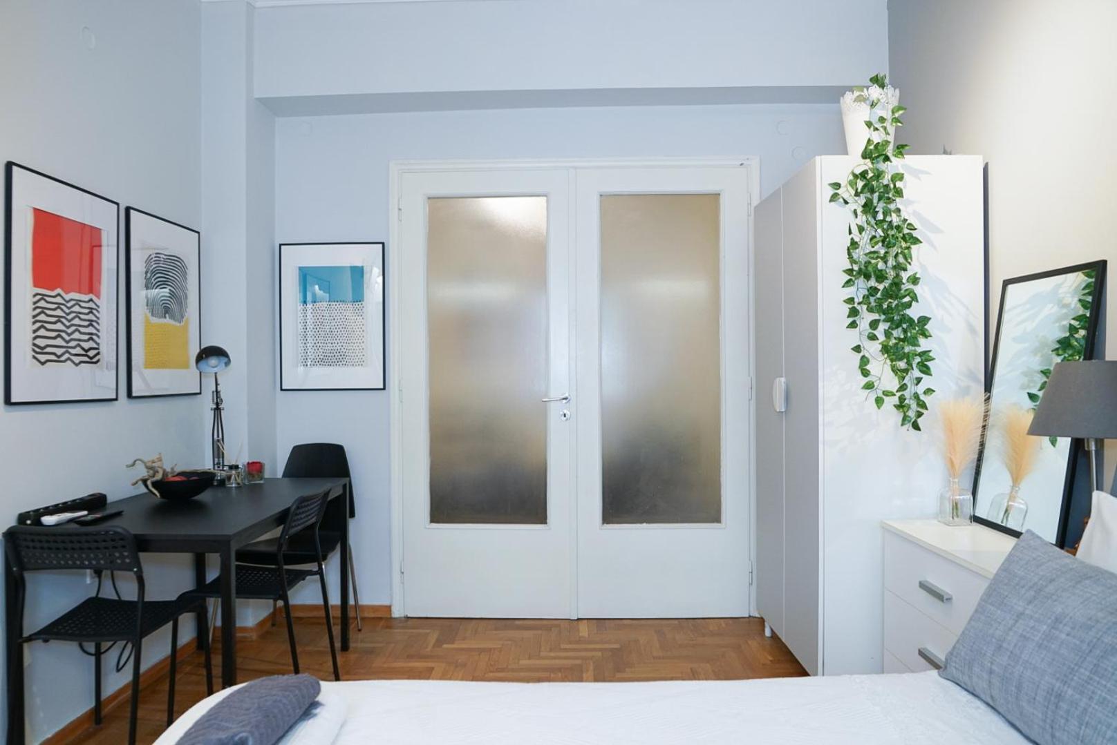 Comfy Studio Apartment Very Close To City Centre アテネ エクステリア 写真