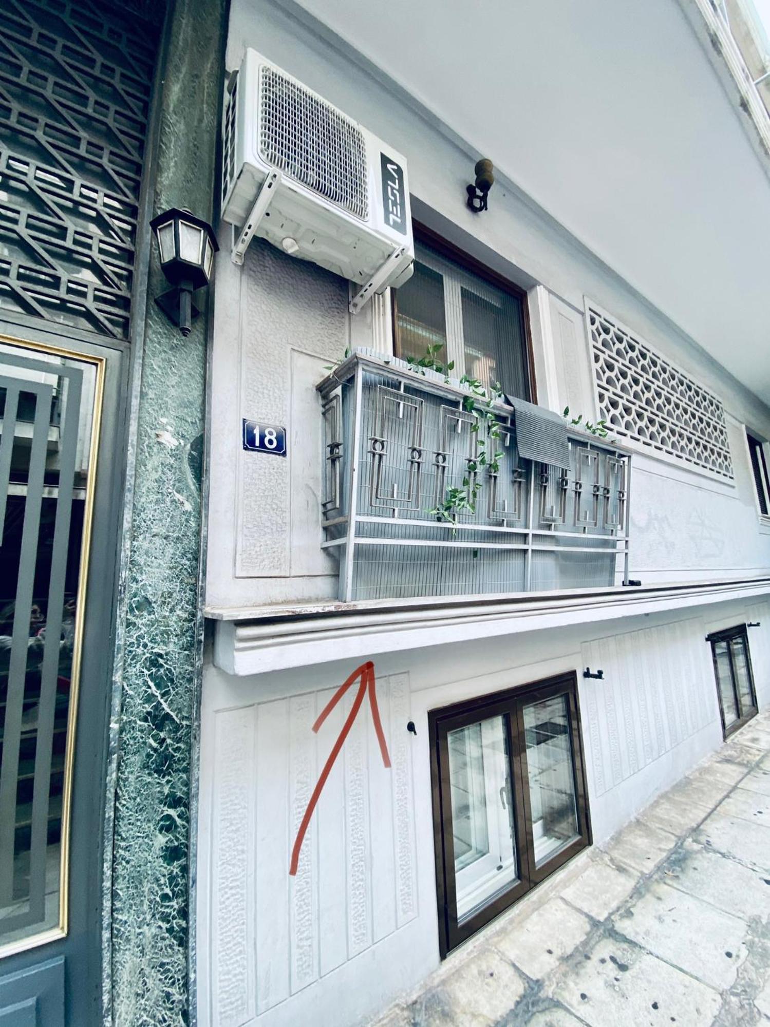 Comfy Studio Apartment Very Close To City Centre アテネ エクステリア 写真