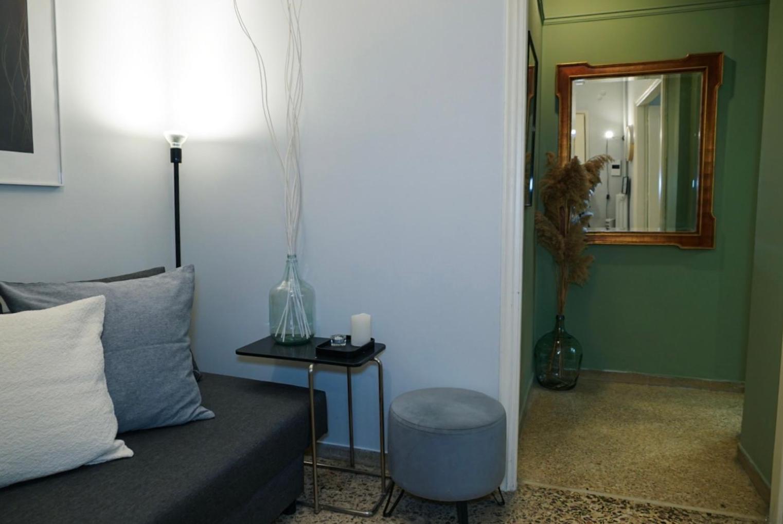 Comfy Studio Apartment Very Close To City Centre アテネ エクステリア 写真